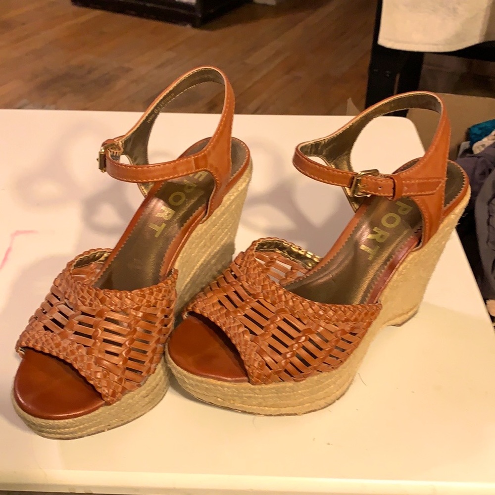 Report open toe ankle strap wedge sandal (6 1/2)